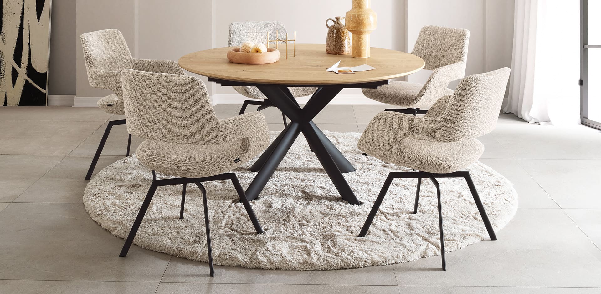Venjakob-Esstisch-Holz-rund-Japandi-Stil